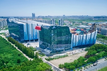 上海的冰雪度假胜地来了，皓晶玻璃助力“上海耀雪冰雪世界”正式亮相 中国玻璃网,meesm.com